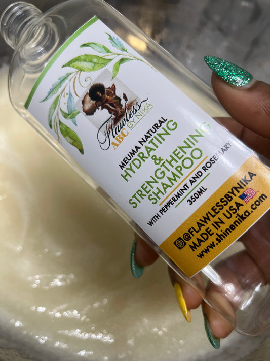 STRENGTHENING & HYDRATING SHAMPOO//Shampoing fortifiant et hydratant