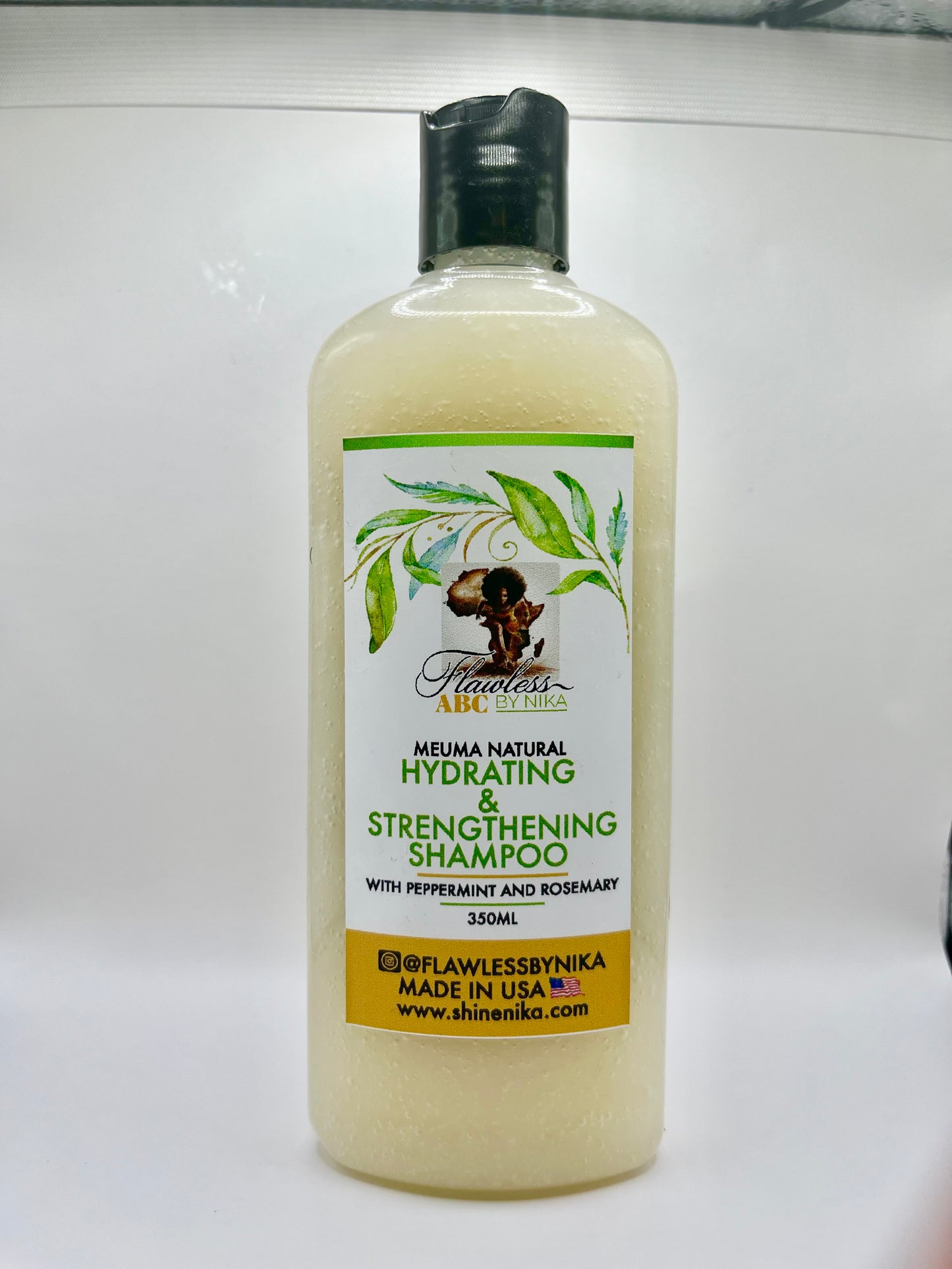 STRENGTHENING & HYDRATING SHAMPOO//Shampoing fortifiant et hydratant
