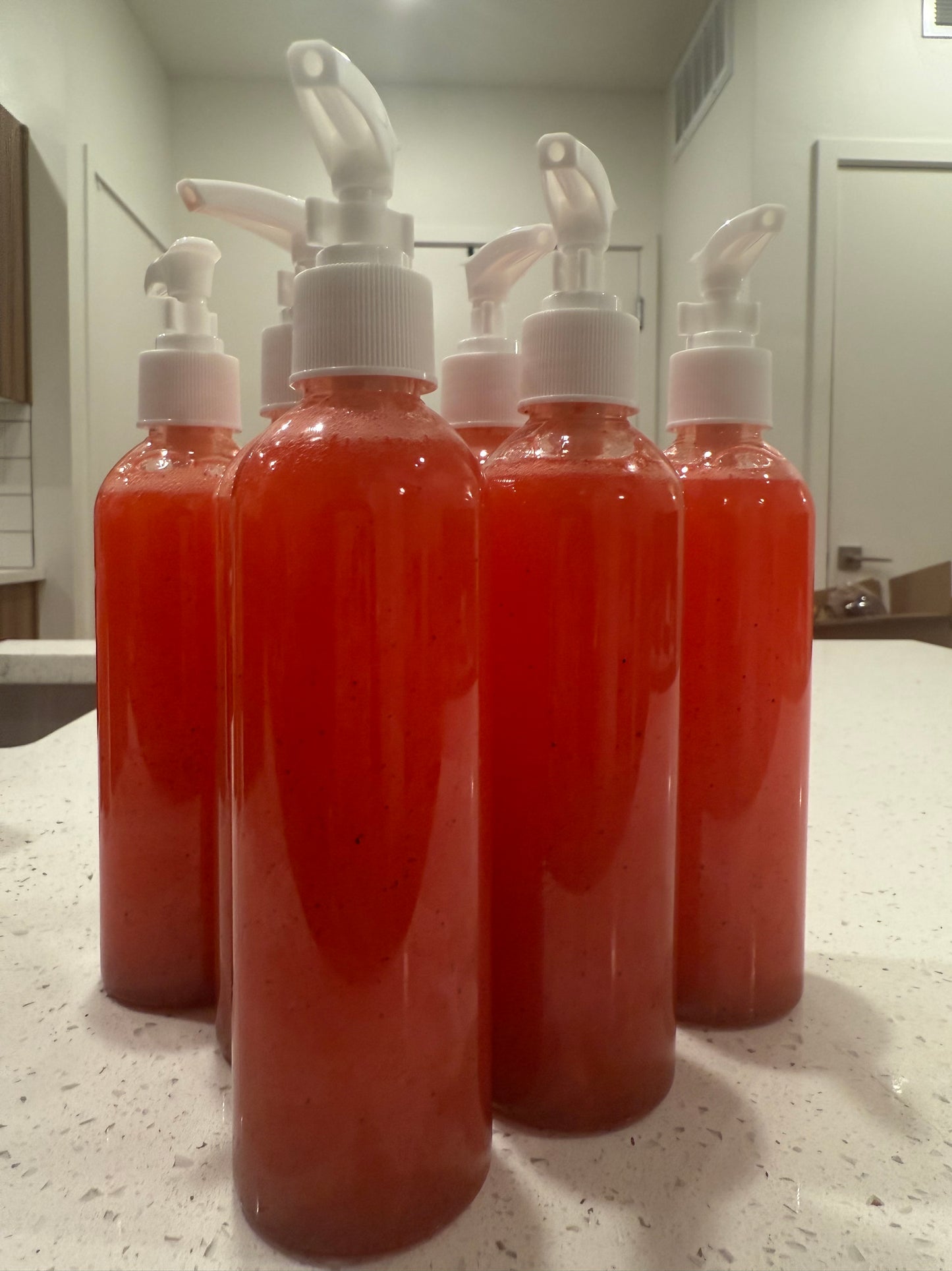 TOMATO EXTRA BRIGTHENING BODY WASH